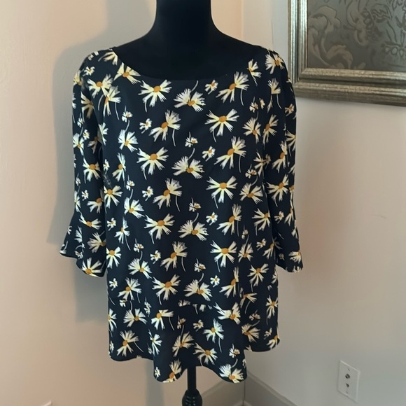 Banana Republic‎ East Care Flutter Sleeves Floral Top / Blouse pull over Sz L - Picture 3 of 8